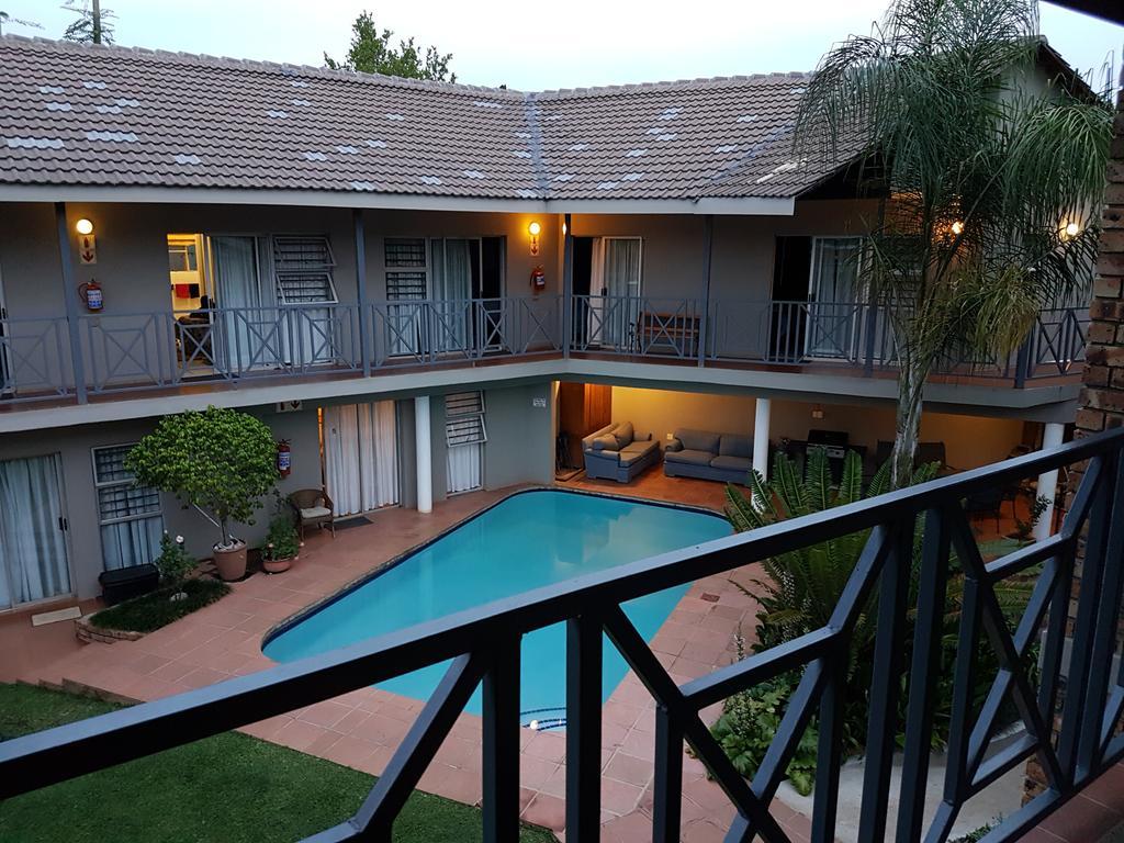 Loerie Guesthouse Hoedspruit Eksteriør billede