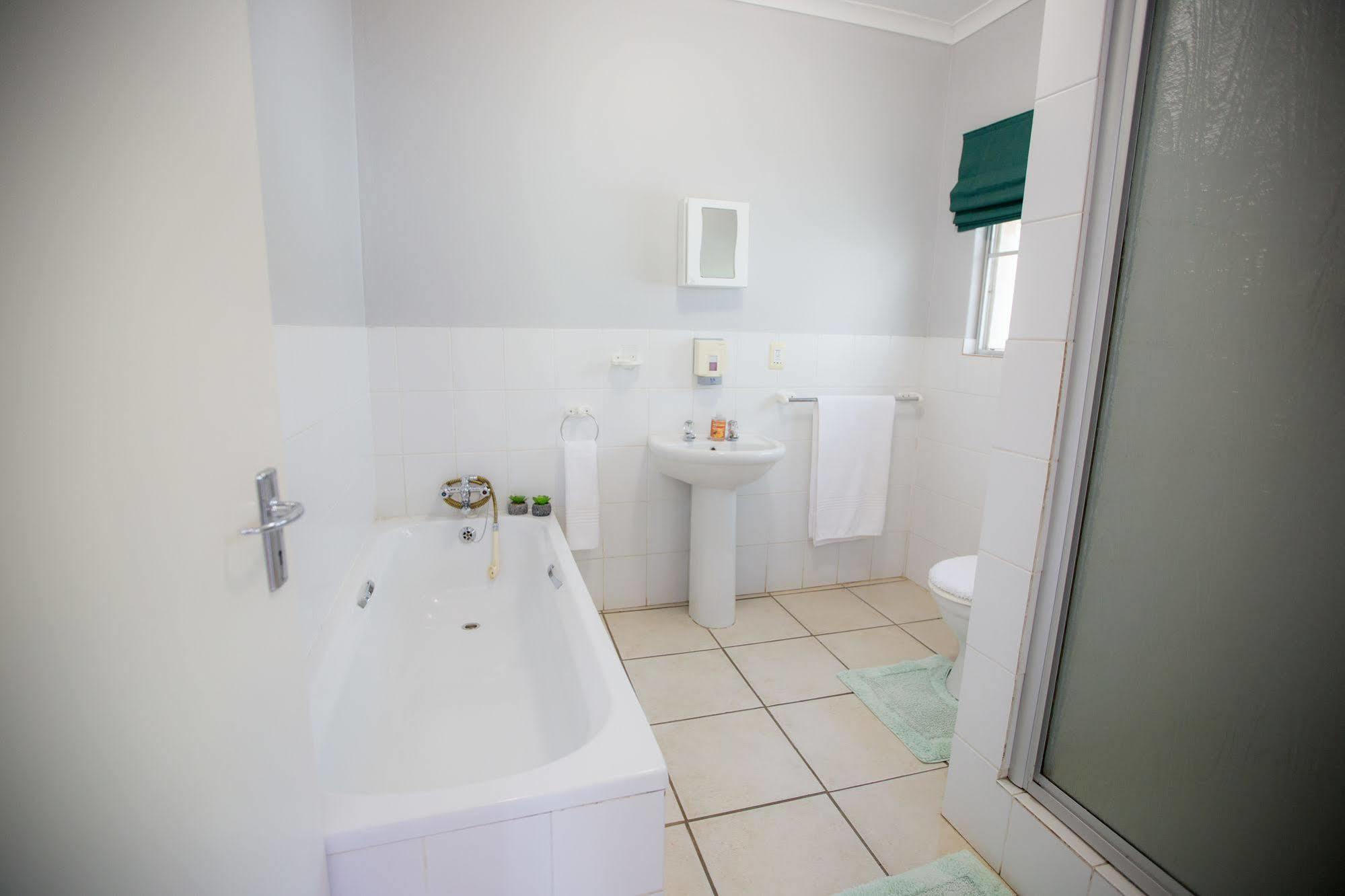 Loerie Guesthouse Hoedspruit Eksteriør billede