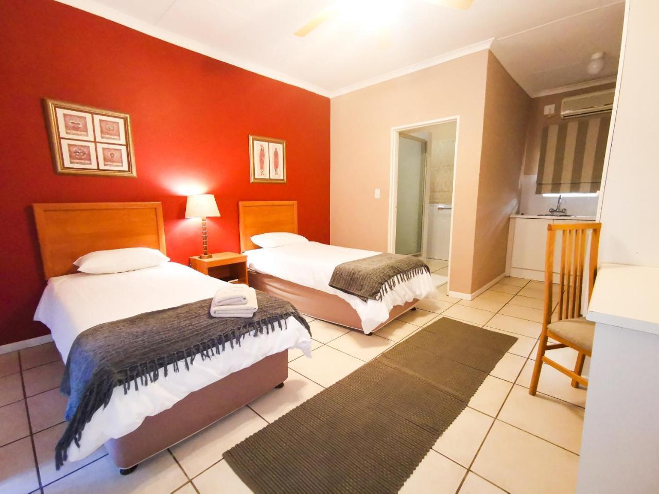Loerie Guesthouse Hoedspruit Eksteriør billede