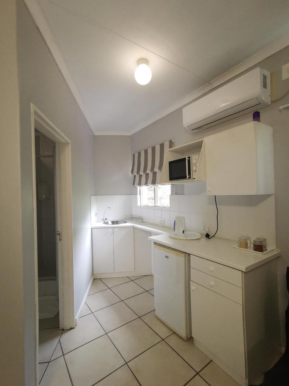 Loerie Guesthouse Hoedspruit Eksteriør billede